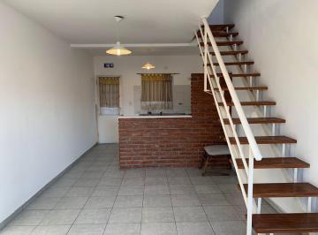 PH · 60m² · 3 Ambientes · 1 Cochera · PH en Dúplex en Venta C/ Cochera y Seguridad 24 Hs