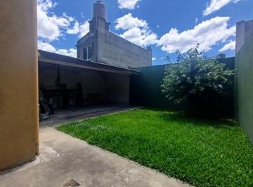 Casa · 113m² · 3 Ambientes · Venta Casa 3 Amb Temperley Patio Acepta Cuotas