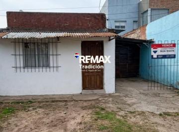 Casa · 90m² · 4 Ambientes · 2 Cocheras · Venta Vivienda a Reciclar en Resistencia