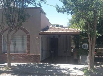 PH · 106m² · 4 Ambientes · 1 Cochera · Casa en Venta en Victoria Refaccionada a Nuevo