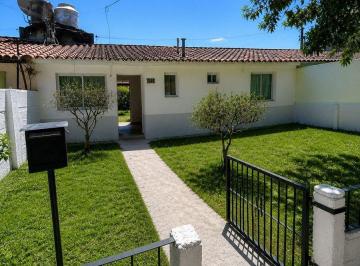 Casa · 48m² · 3 Ambientes · Casa 1 Dormitorio en Venta en Dolores con Patio