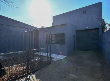 Bodega-Galpón · 185m² · Galpon en Venta La Plata