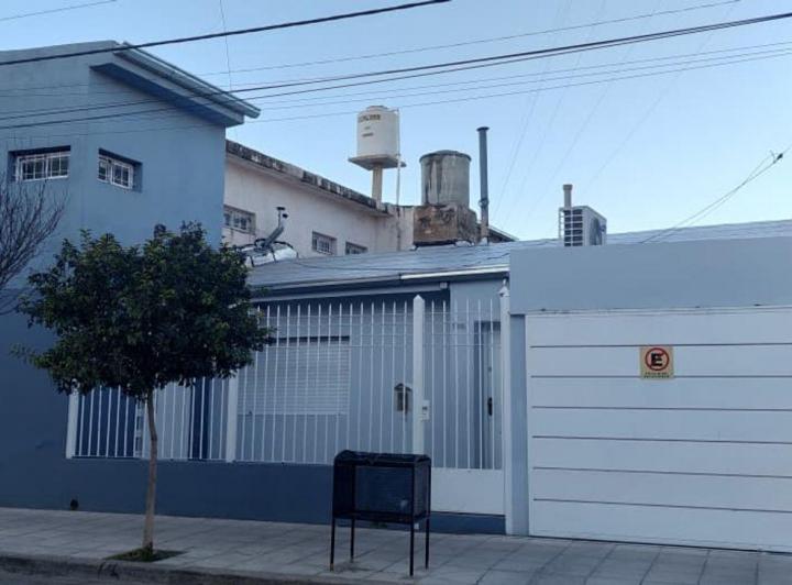 Casa · 240m² · 5 Ambientes · 1 Cochera