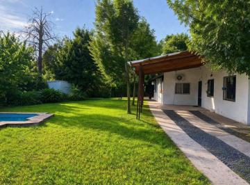 Casa · 34m² · 3 Ambientes · Casa 3 Amb con Gran Parque y Pileta