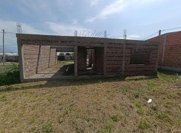 Casa · 300m² · 4 Ambientes · 1 Cochera · Casa en Construcción en Lote de 300 m. San Benito