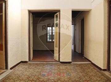 Casa · 241m² · 9 Ambientes · Amplia Propiedad Ideal Para Oficina o Familia
