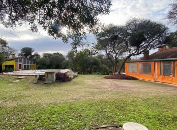 Casa · 135m² · 6 Ambientes · 3 Cocheras · Venta 3 Casas con 2 Pileta Vertientes de La Granja