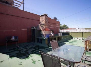Casa · 94m² · 3 Ambientes · 1 Cochera · Venta Casa - 2 Dorm. - La Figurita