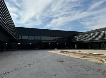 Local comercial · 4400m² · Alquiler de Locales de 4400 m² - Colectora Norte Acceso Oeste, Moreno