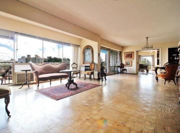 Departamento · 217m² · 7 Ambientes · 1 Cochera · Venta Apartamento 3 Dorm. y Servicio Pocitos