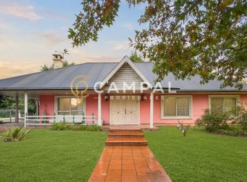 Casa · 220m² · 4 Ambientes · 1 Cochera · Casa Chalet en Venta en Boca Ratón, Pilar, G. B. a. Zona Norte