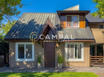 Casa · 133m² · 5 Ambientes · 1 Cochera · Casa Chalet en Venta en Banco Provincia, Francisco Álvarez, Moreno