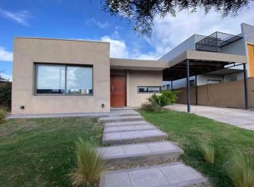 Casa de 4 ambientes, Maipú · Alquiler de Casa Lomas de Russell