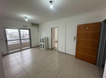 Departamento · 38m² · 2 Ambientes · 1 Cochera · Departamento - Moron