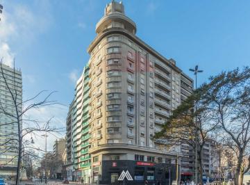 Departamento · 104m² · 7 Ambientes · Alquiler Apartamento 3 Dorm. Frente a Imm Centro