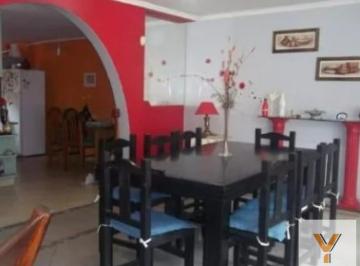 Casa · 150m² · 13 Ambientes · Casa en Venta - 3 Dorm. 1 Baño - Mar del Plata