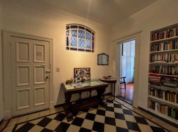 PH · 89m² · 3 Ambientes · PH 3 Ambientes Al Frente en Núñez — Antiguo de Categoría con Patio