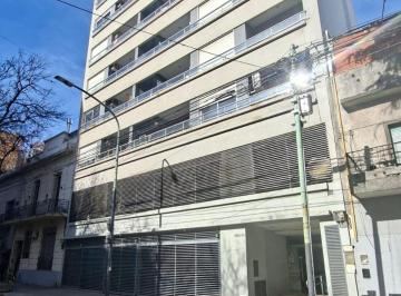 Garage · 14m² · Cochera Cubierta en Almagro