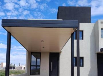 Casa · 90m² · 3 Ambientes · 1 Cochera · Venta Duplex 2 Dorm. 2 Baños Cuestas de Manantiales