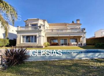 Casa · 385m² · 7 Ambientes · Casa en Venta en Los Castores, Nordelta