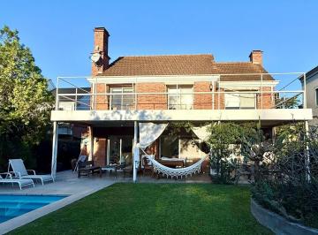 Casa · 203m² · 5 Ambientes · 1 Cochera · Casa en Alquiler en Talar Chico, General Pacheco, Tigre