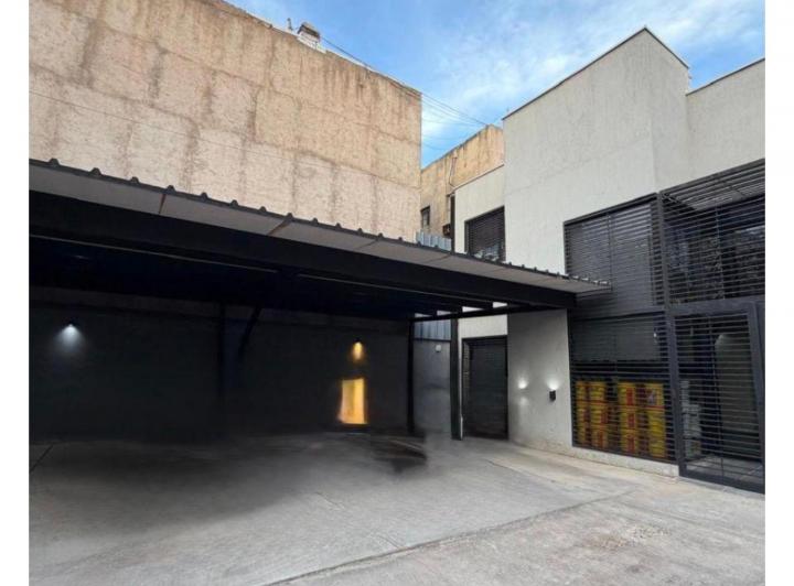 Oficina comercial · 437m² · 10 Ambientes · 10 Cocheras