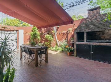 Casa · 145m² · 6 Ambientes · Venta - Casa - Sahores 2400 - Florida Vicente López