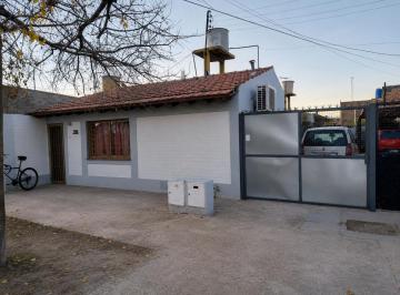 Casa de 4 ambientes, Jesús Nazareno · Casa en Venta - 3 Dorm. - Cochera y Churrasquera - Guaymallén