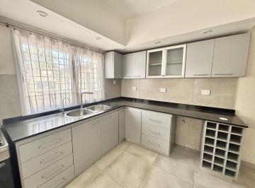 Casa · 80m² · 3 Ambientes · 1 Cochera · Casa en Venta Adrogue Nuevo Valor 3 Amb y Cochera