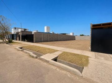 Terreno , Luzuriaga · Lote en Venta - B° Arco Iris 2 - 233 m² - Luzuriaga Maipu