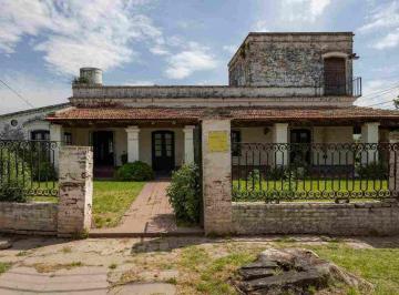 Casa · 200m² · 5 Ambientes · 4 Cocheras · Venta Casa Colonial en San Antonio de Areco