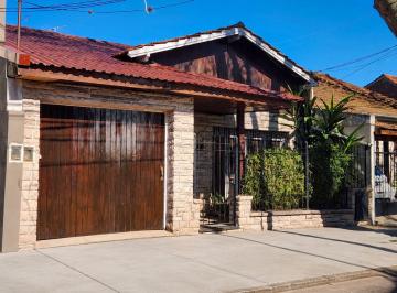 Casa · 106m² · 3 Ambientes · 1 Cochera · Casa en Venta, 2 Dorm. en Mart. - Santa Fe/fleming, con Cochera
