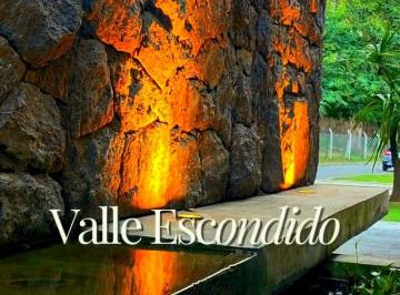Casa de 5 ambientes, Córdoba · Valle Escondido - Casa de Diseño - 4 Dorm. - Jardín Inglés