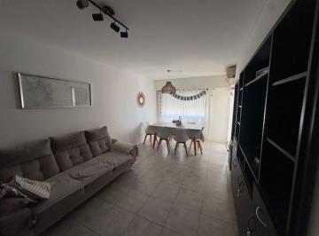 Departamento · 51m² · 4 Ambientes · Bv Avellaneda Al 1100 - Venta Departamento 2 Dorm. en Barrio Echesortu - Rosario