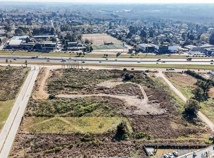 Terreno · 10000m²