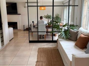 Casa · 210m² · Casa en Alquiler en Barrio La Herradura, Pilar, G. B. a. Zona Norte