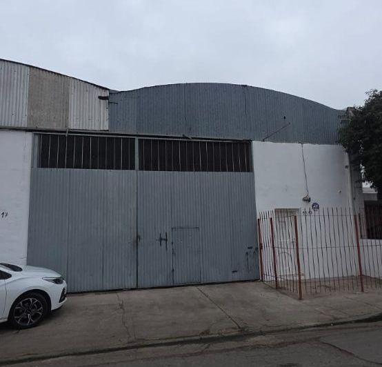 Bodega-Galpón · 230m² · 2 Ambientes