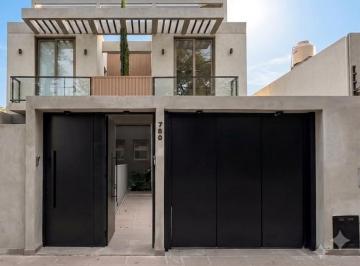 Casa · 63m² · 3 Ambientes · 1 Cochera · Alquiler Duplex 3amb C/coch Zona Ward V. Sarmiento