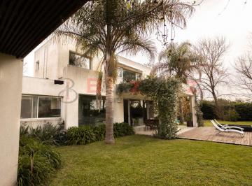 Casa de 10 ambientes, Pilar · Exclusiva Residencia Racionalista Sobre Lote de 1.800 m² | Diseño, Categoría y Confort