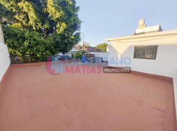 Casa · 115m² · 4 Ambientes · 2 Cocheras · Hermosa Casa 4 Ambientes con Parrilla y Garage - Villa Raffo