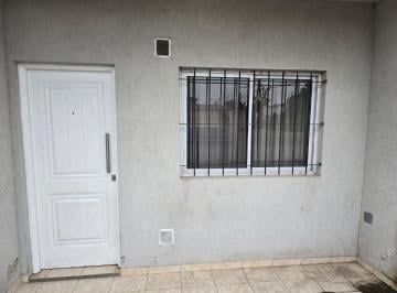 Casa de 3 ambientes, San Miguel · Dúplex en Alquiler C/ Cochera en San Miguel