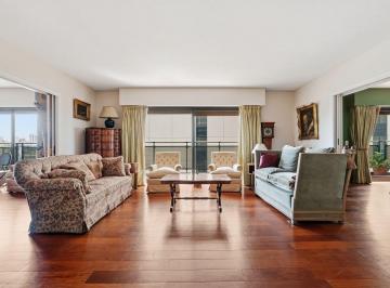 Departamento · 252m² · 5 Ambientes · 1 Cochera · Venta Departamento con 4 Habitaciones en Suite