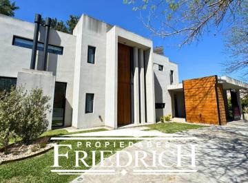 Casa · 270m² · 4 Ambientes · Casa en Alquiler - Club de Campo Los Puentes