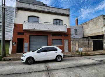 Casa · 362m² · 5 Ambientes · 6 Cocheras · Venta Casa Multifliar Cocheras Dock Sud Avellaneda