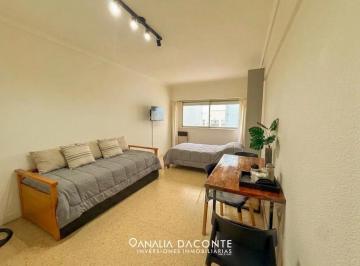 Departamento · 27m² · 1 Ambiente · Luminoso Depto 1 Amb con Escritorio. Maral 22