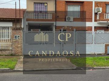 Casa · 206m² · 5 Ambientes · 4 Cocheras · Nvr. Venta Casa Triplex Jose C Paz
