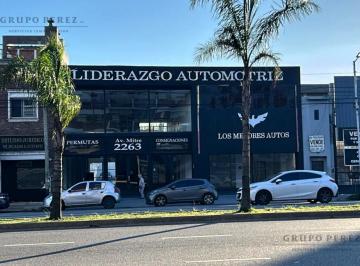 Local comercial · 1000m² · Local Comercial en Alquiler de 1600 m² Sobre Av Mitre 2200 - Crucecita, Avellaneda