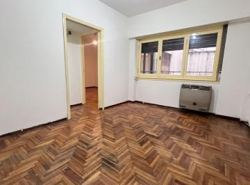 Departamento · 39m² · 2 Ambientes · 2 Ambientes con Amplia Cocina Independiente - Excelente Ubicacion