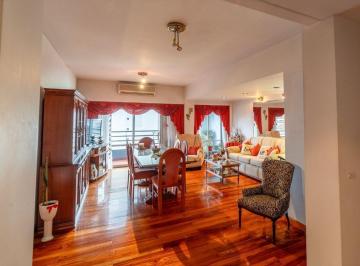 Departamento · 117m² · 4 Ambientes · 1 Cochera · Venta Departamento 4 Ambientes Cochera Quilmes