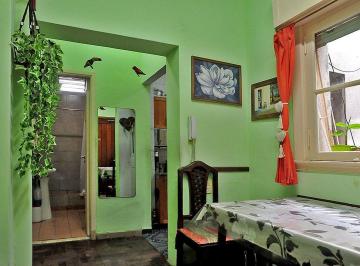 PH · 48m² · 3 Ambientes · PH en Venta 3 Ambientes Barracas